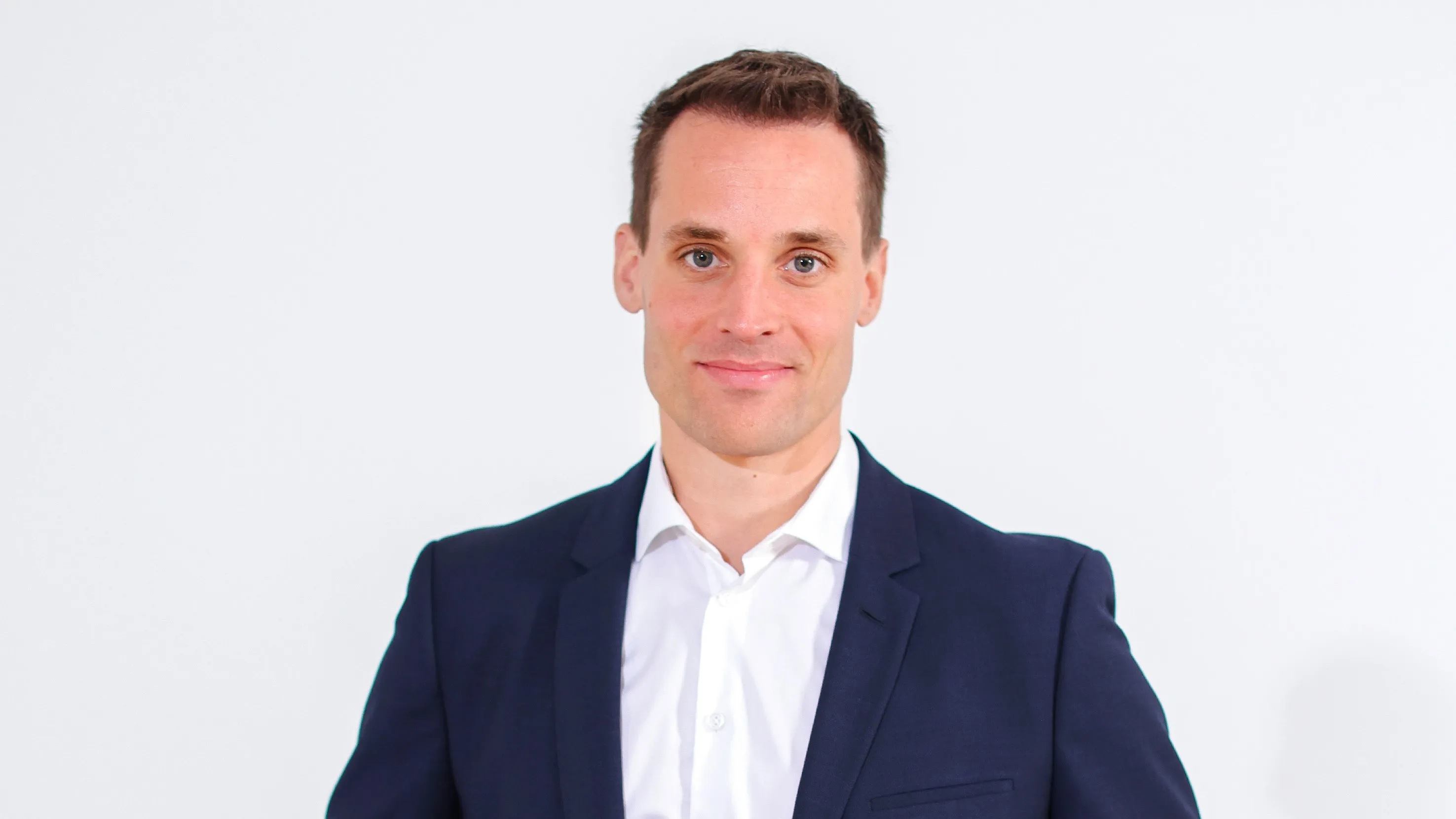 Dr. Alexander Steinforth